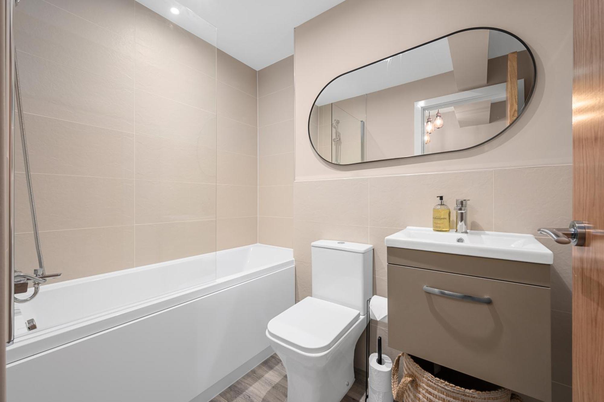 2 Bed Flat Manchester City Exterior photo
